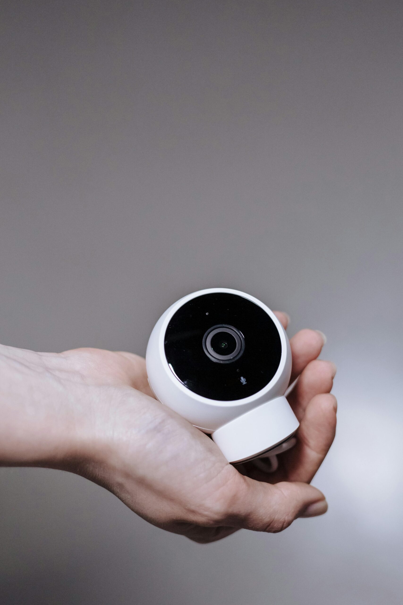 Come posso configurare un sistema di videosorveglianza smart per la mia casa?